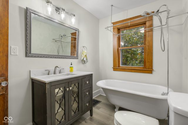 818 Sycamore Street, Columbus, IN 47201