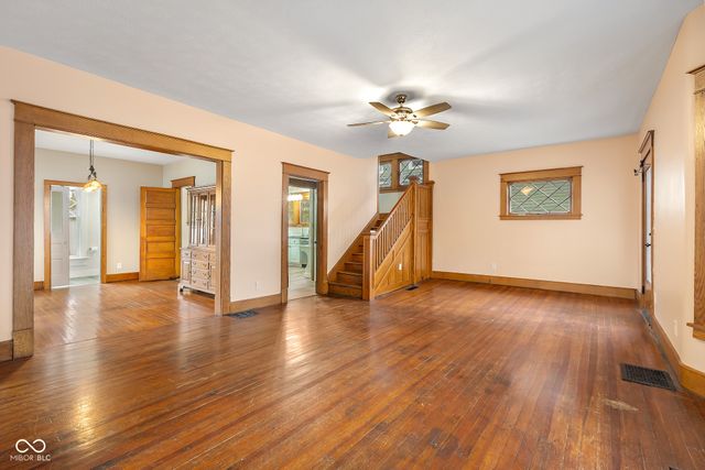 818 Sycamore Street, Columbus, IN 47201