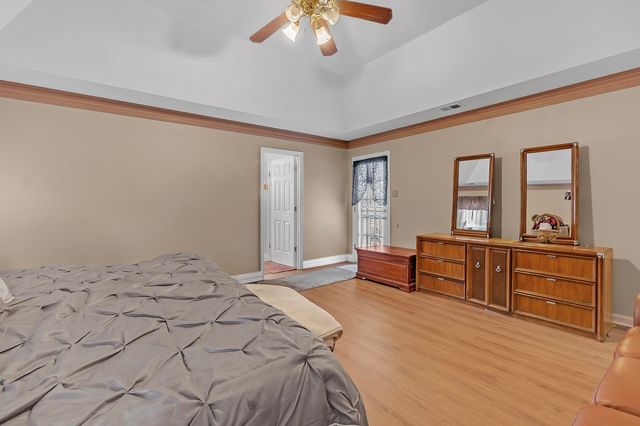 3247 PATRICIA ELLEN DR, Bartlett, TN 38133