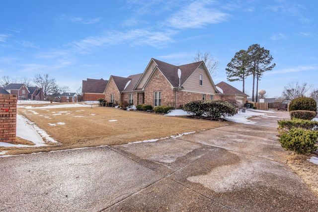 3247 PATRICIA ELLEN DR, Bartlett, TN 38133