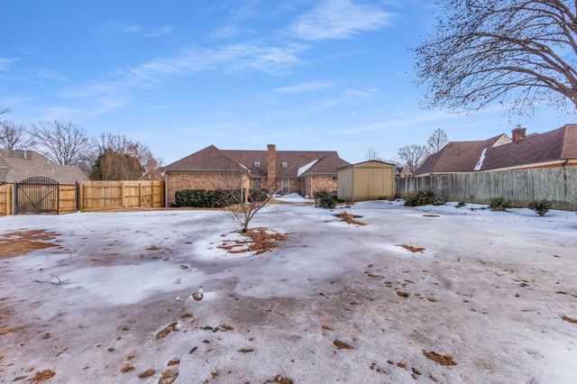 3247 PATRICIA ELLEN DR, Bartlett, TN 38133