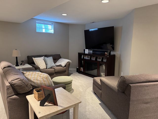 805 SE 16th Street, Grimes, IA 50111