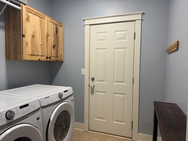 805 SE 16th Street, Grimes, IA 50111