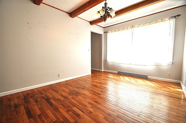 3053 S 3rd Street, Niles, MI 49120