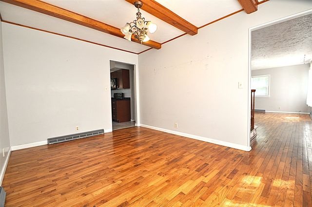 3053 S 3rd Street, Niles, MI 49120