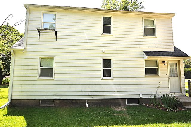 3053 S 3rd Street, Niles, MI 49120