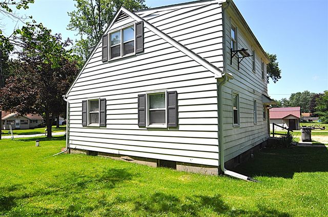 3053 S 3rd Street, Niles, MI 49120