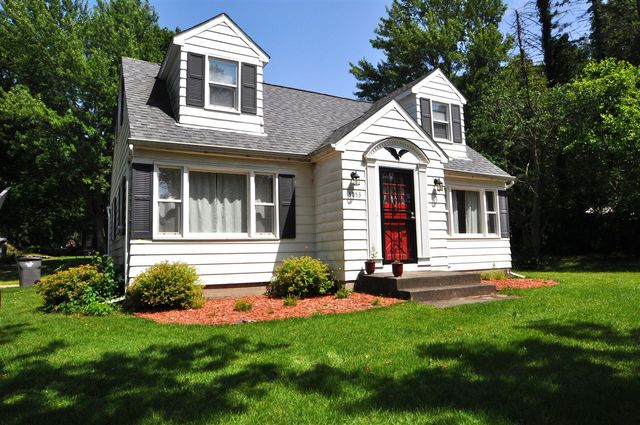 3053 S 3rd Street, Niles, MI 49120