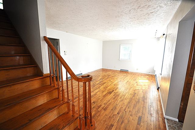 3053 S 3rd Street, Niles, MI 49120