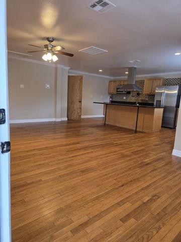 2098 Harland Drive, Houston, TX 77055
