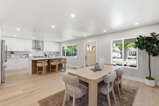 359 Penn Way, Los Gatos, CA 95032