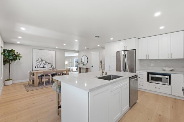 359 Penn Way, Los Gatos, CA 95032