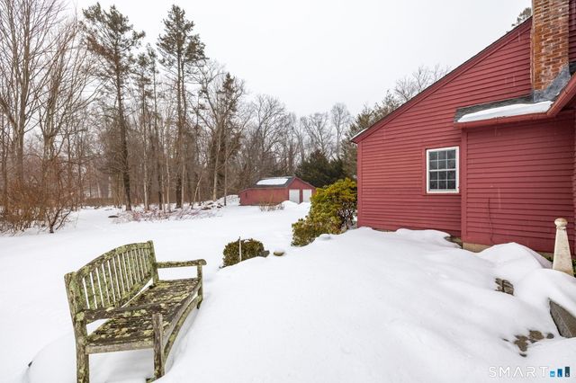 27 Edgerton Street, East Hampton, CT 06424