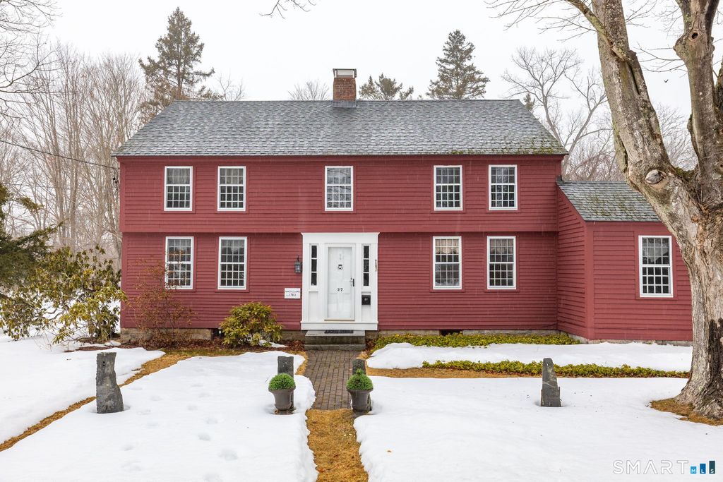 27 Edgerton Street, East Hampton, CT 06424