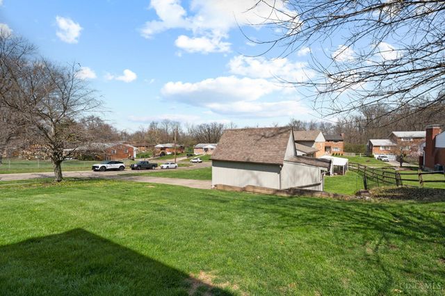 4073 Mantell Avenue, Sycamore Twp, OH 45236