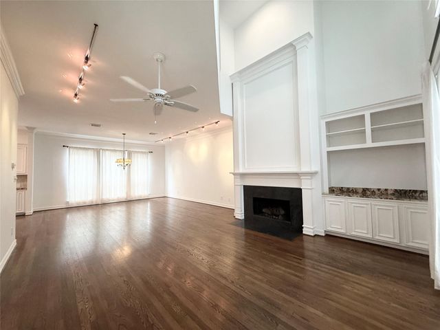 5317 Austin Street, Houston, TX 77004