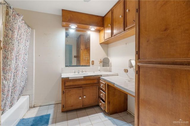 317 S 7th Street S, Donna, TX 78537
