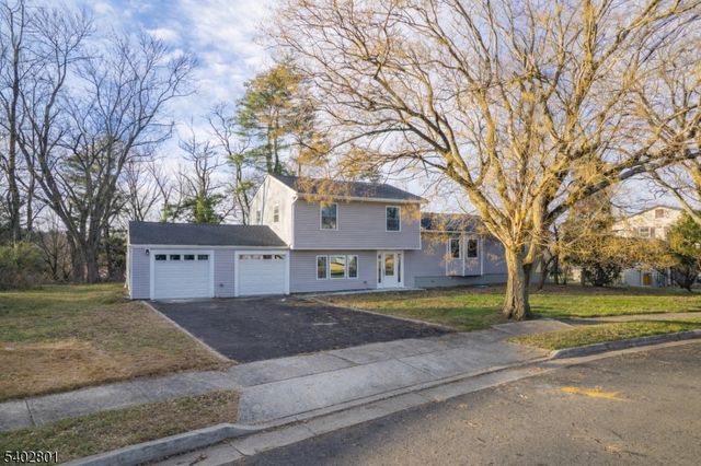 21 Vauxhall Rd, East Brunswick Twp., NJ 08816