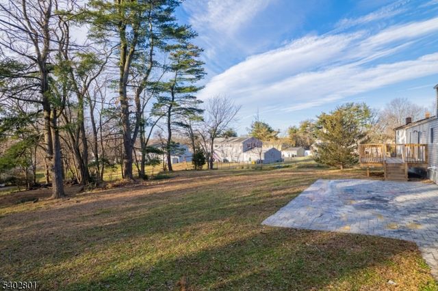 21 Vauxhall Rd, East Brunswick Twp., NJ 08816