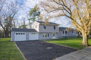 21 Vauxhall Rd, East Brunswick Twp., NJ 08816