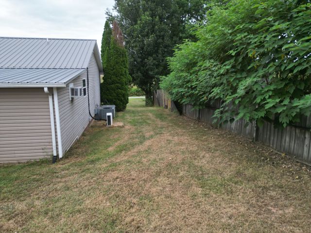 109 Gwinn Rd, Ethridge, TN 38456