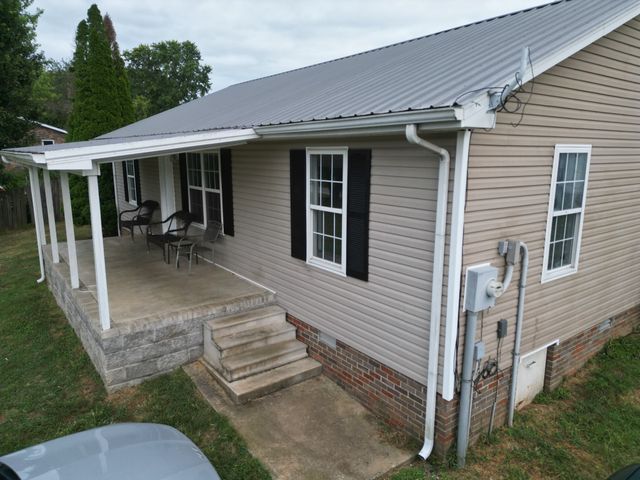 109 Gwinn Rd, Ethridge, TN 38456