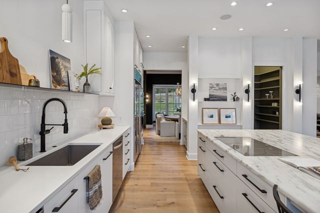 3900 Crestridge Dr, Nashville, TN 37204