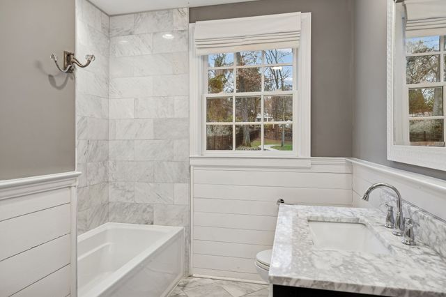 3900 Crestridge Dr, Nashville, TN 37204