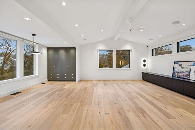 3900 Crestridge Dr, Nashville, TN 37204