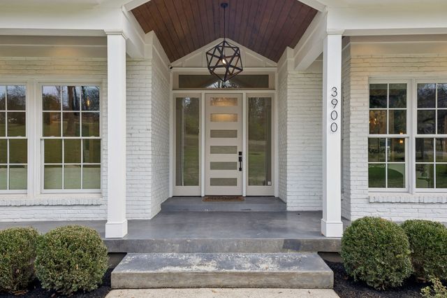 3900 Crestridge Dr, Nashville, TN 37204