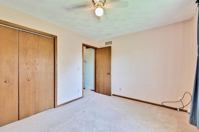 629 W Mohawk Trail, Deforest, WI 53532