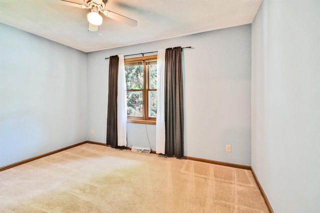 629 W Mohawk Trail, Deforest, WI 53532