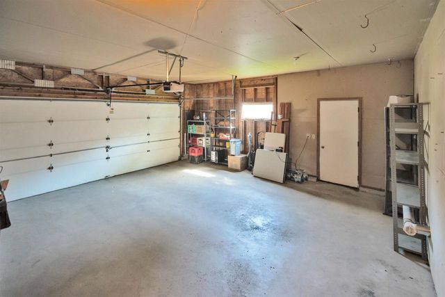 629 W Mohawk Trail, Deforest, WI 53532