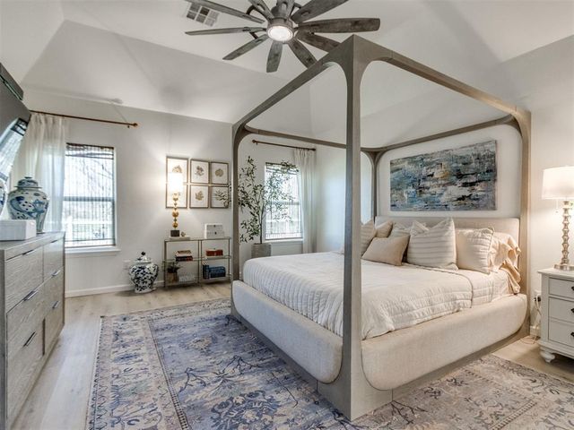 14356 Fox Lair Lane, Edmond, OK 73025