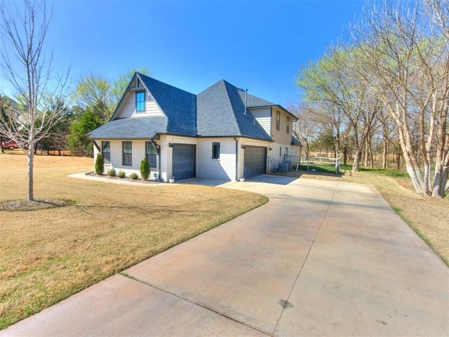 14356 Fox Lair Lane, Edmond, OK 73025