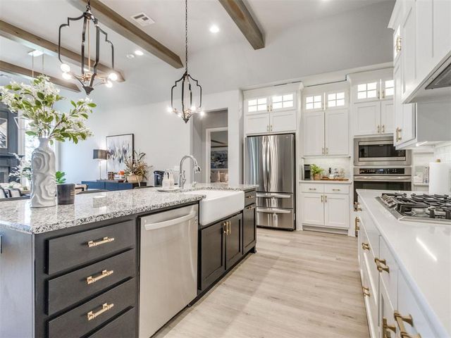 14356 Fox Lair Lane, Edmond, OK 73025