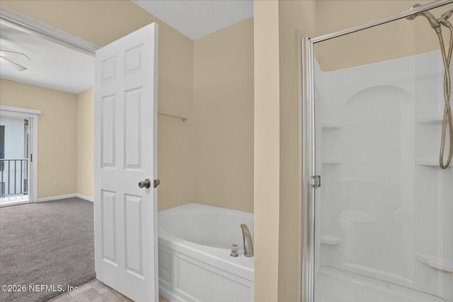 12301 KERNAN FOREST Boulevard 2402, Jacksonville, FL 32225