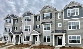 2035 Sequoia Avenue END-UNIT, Mundelein, IL 60060