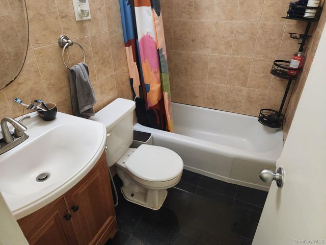 61-55 98th Street 4N, Rego Park, NY 11374