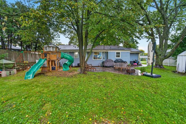 N88W17022 Elmwood DRIVE, Menomonee Falls, WI 53051