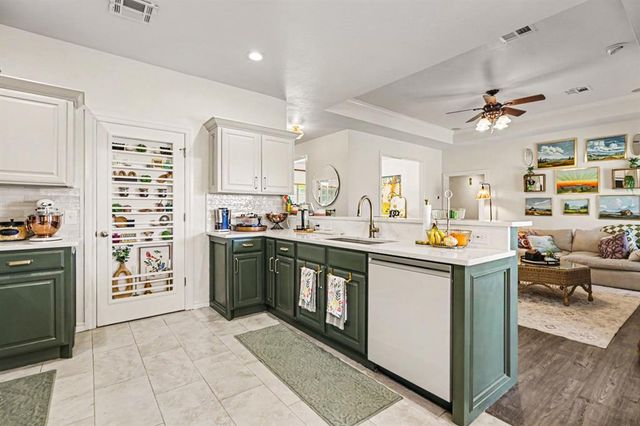 10050 Lookout Pointe, Edmond, OK 73034