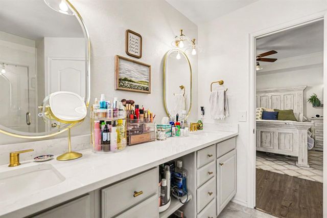 10050 Lookout Pointe, Edmond, OK 73034