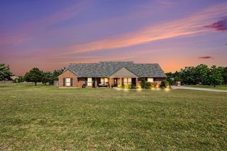 10050 Lookout Pointe, Edmond, OK 73034