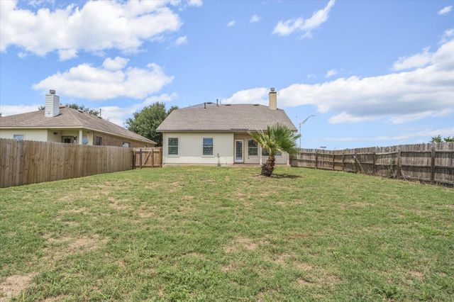 1101 Cherrywood, Kyle, TX 78640