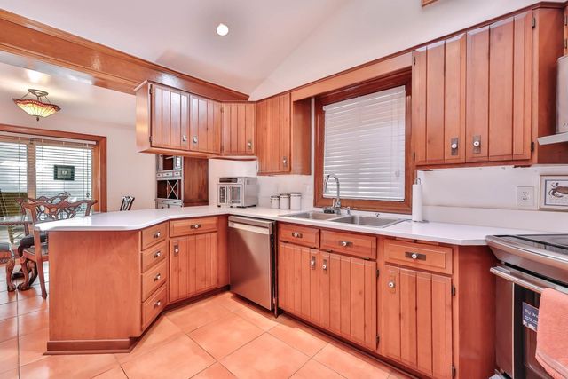 5516 Springs Ave., Myrtle Beach, SC 29577