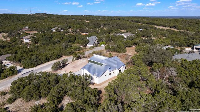 2920 Rocky Ridge Loop, Canyon Lake, TX 78133