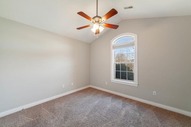 5303 FLATTS MILL CT, Columbia, MO 65203