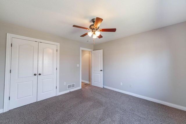 5303 FLATTS MILL CT, Columbia, MO 65203