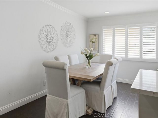 9735 Via Roma, Burbank, CA 91504