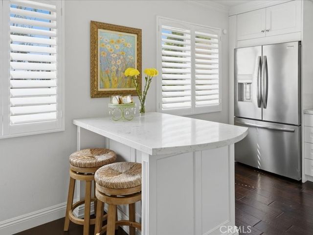 9735 Via Roma, Burbank, CA 91504